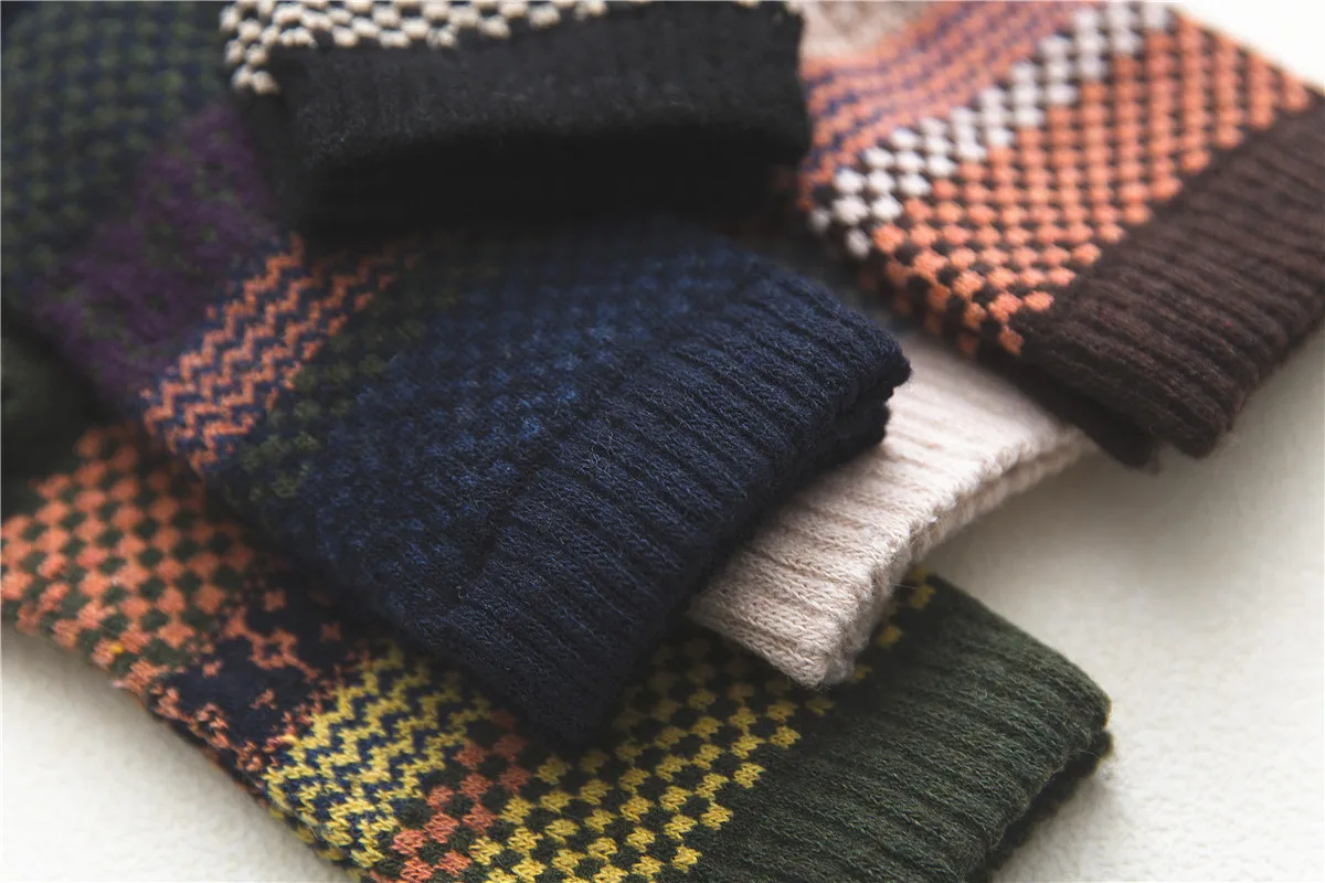 Winter warm men's wool socks hand-woven stitching small lattice Harajuku retro style fashion men's socks