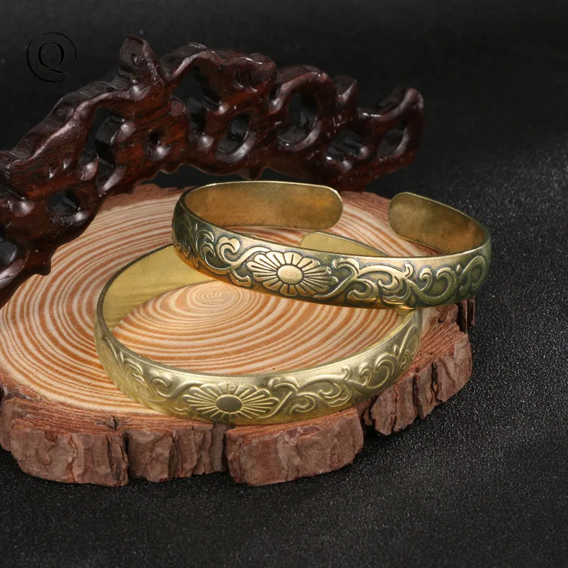 Retro Brass Plum Bossom Pattern Bangle Classic Pure Copper Open Bracelet Ancient Women Wristband Decor Valentine's Day Gifts