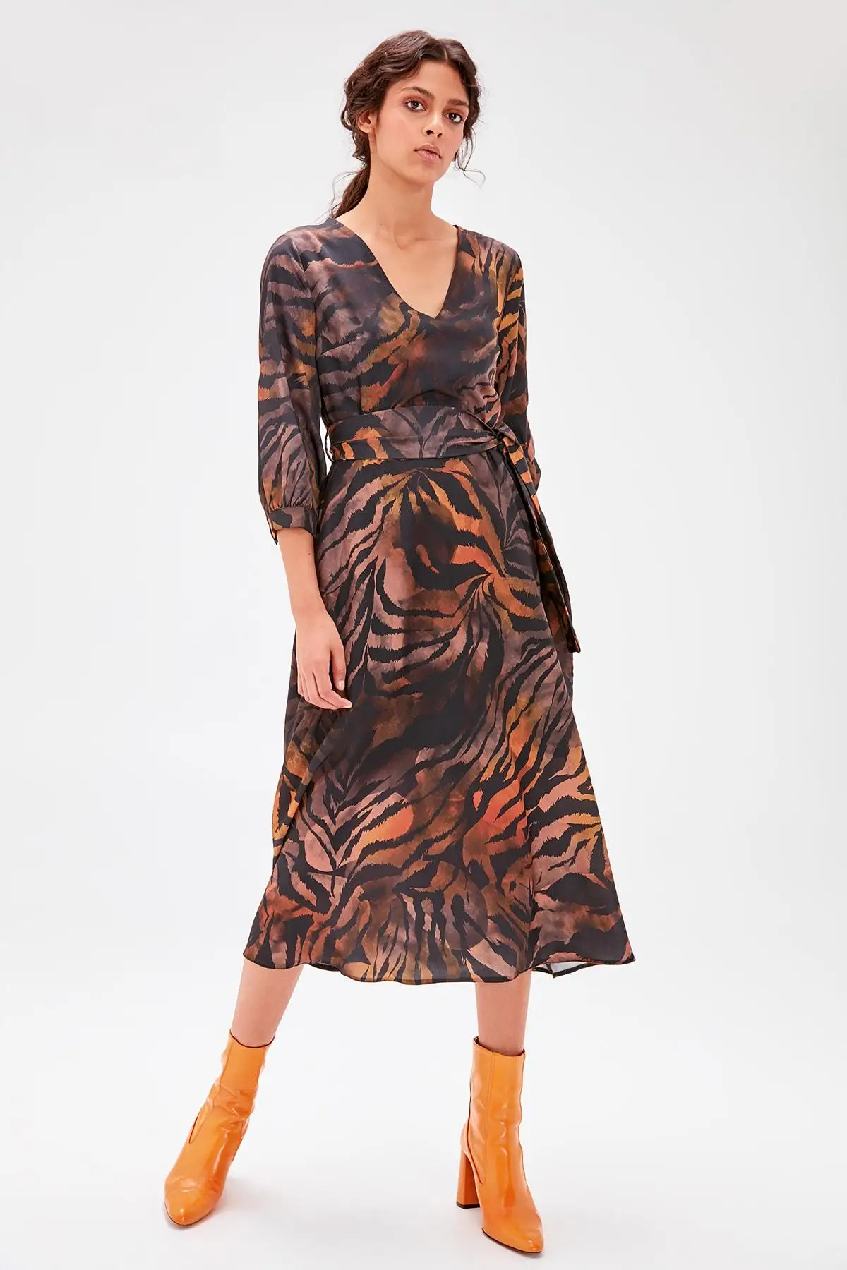 

Trendyol Multicolour Pattern Dress TWOAW20EL0402
