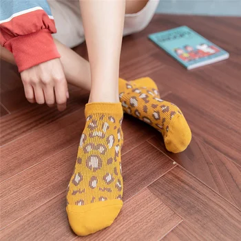 

Women Girl Low Cut Invisible Short Boat Socks Vintage Leopard Spot Jacquard Printed Ribbed Trim Non-Slip Silicone Cotton Hosiery