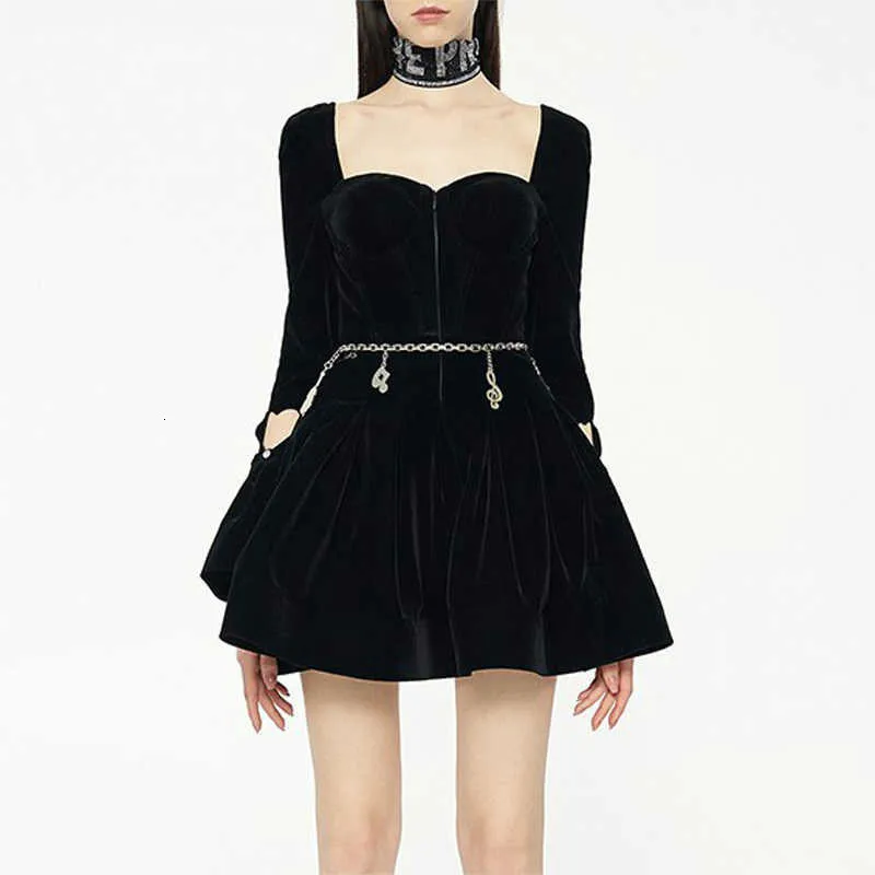

Velvet Backless Rhineston chain Sexy Ball Gown Mini Dresses Women Flare Long Sleeve Black Dress Autumn Winter Fashion Y377