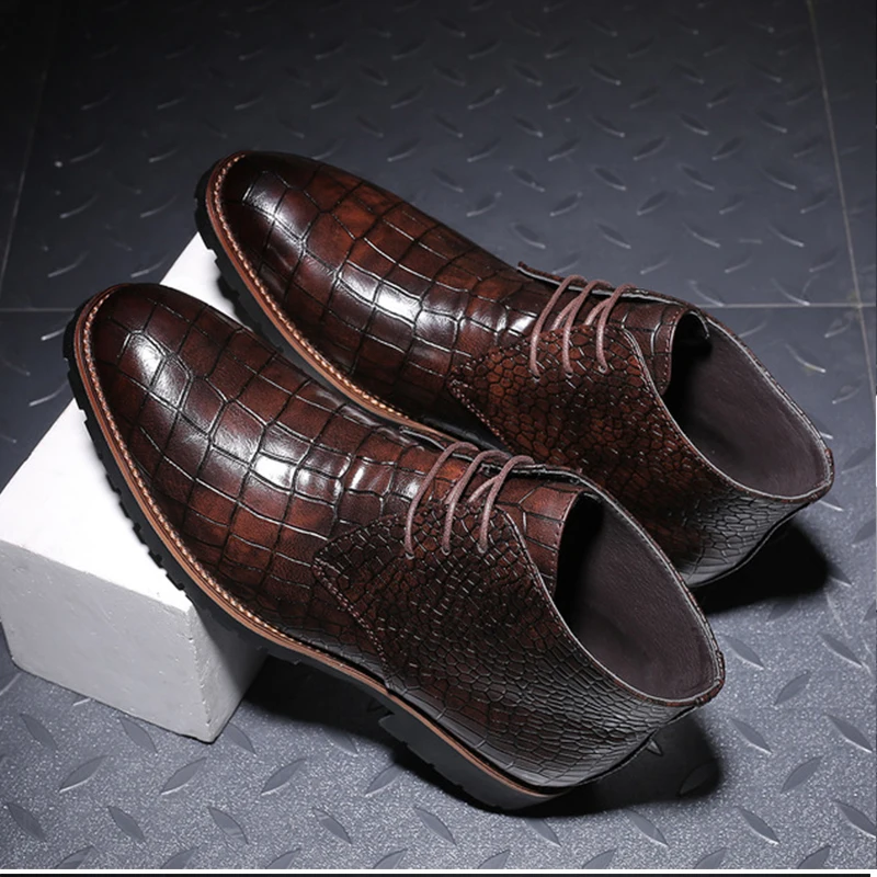 Мужская обувь из натуральной кожи; Роскошные Брендовые повседневные Лоферы без шнуровки; мужские мокасины в итальянском стиле; цвет черный, синий; Мужская обувь для вождения - Цвет: Brown