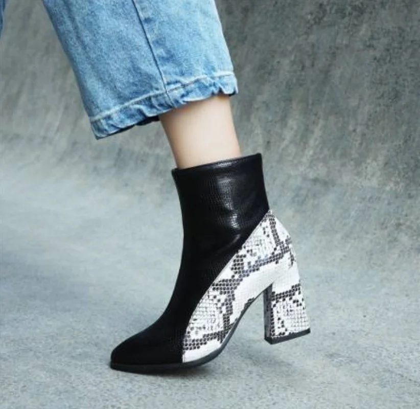 

US4-11 Womens Pointed Toe Snake Pattern Stitching PU Leather Ankle Boots Side Zipper Shoes Warm Winter Plus Size 3Colors A1502