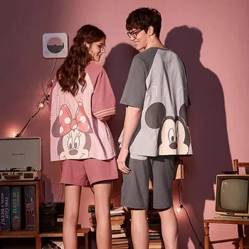 

2020 Summer Cotton Cartoon Mickey Short Sleeved with Shorts Couple Pajamas Pjs Women Man Pyjamas Sets Home Clothes Pijama Mujer