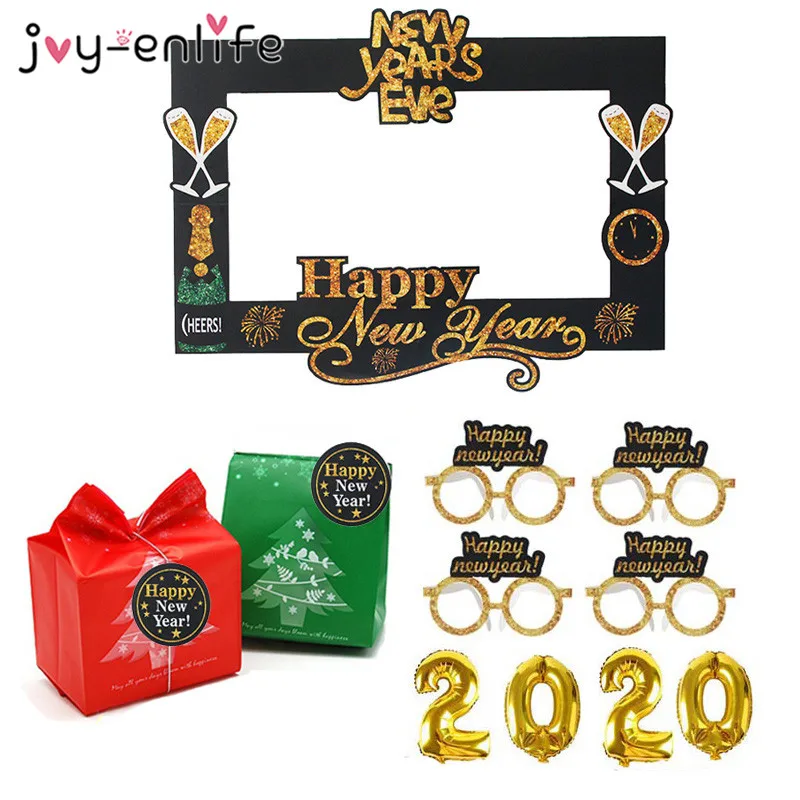 

2020 Happy New Year Photo Booth Props Eve Party Decorations 2020 foil Balloons Happy New Year Label Sticker For Gift Box Xmas