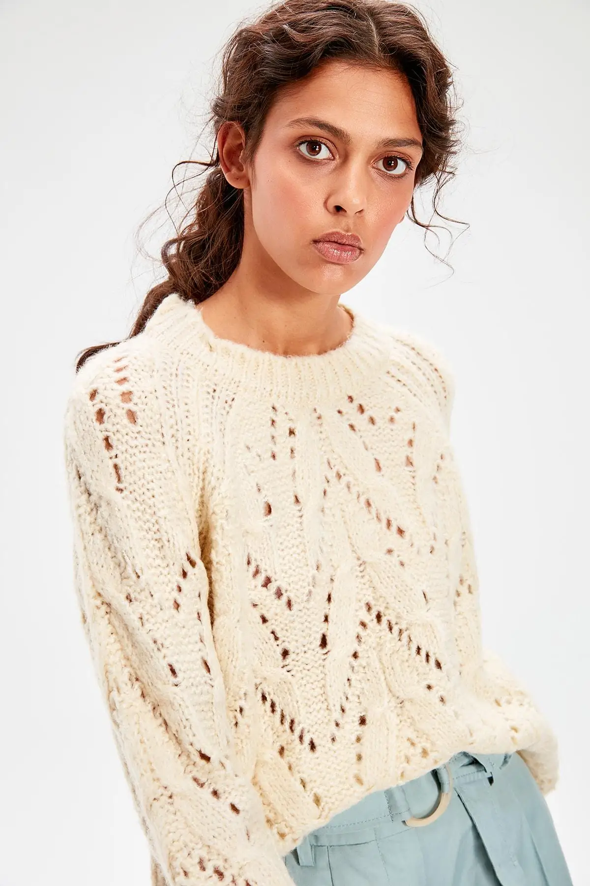 

Trendyol Ecru Mesh Detaylı Sweater TWOAW20KZ0172