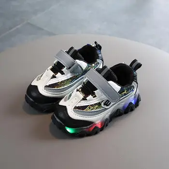 

New Children Luminous Shoes Boys Girls Stripe Sport Running Shoes Baby Lights Shoes Casual Sneakers Toddler Kids LED Sneakers