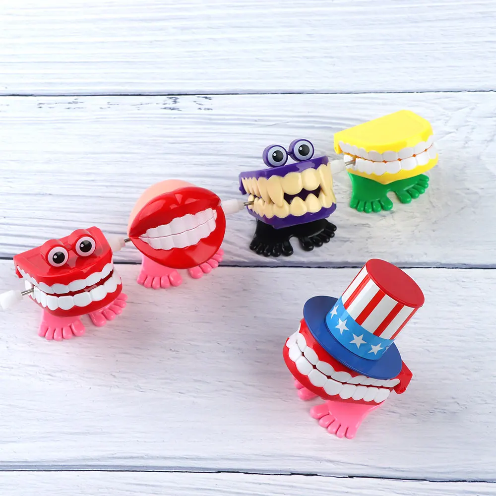 Christmas Walking Chattering Teeth Model Wind Up Toy Mini Funny Clockwork Toy 