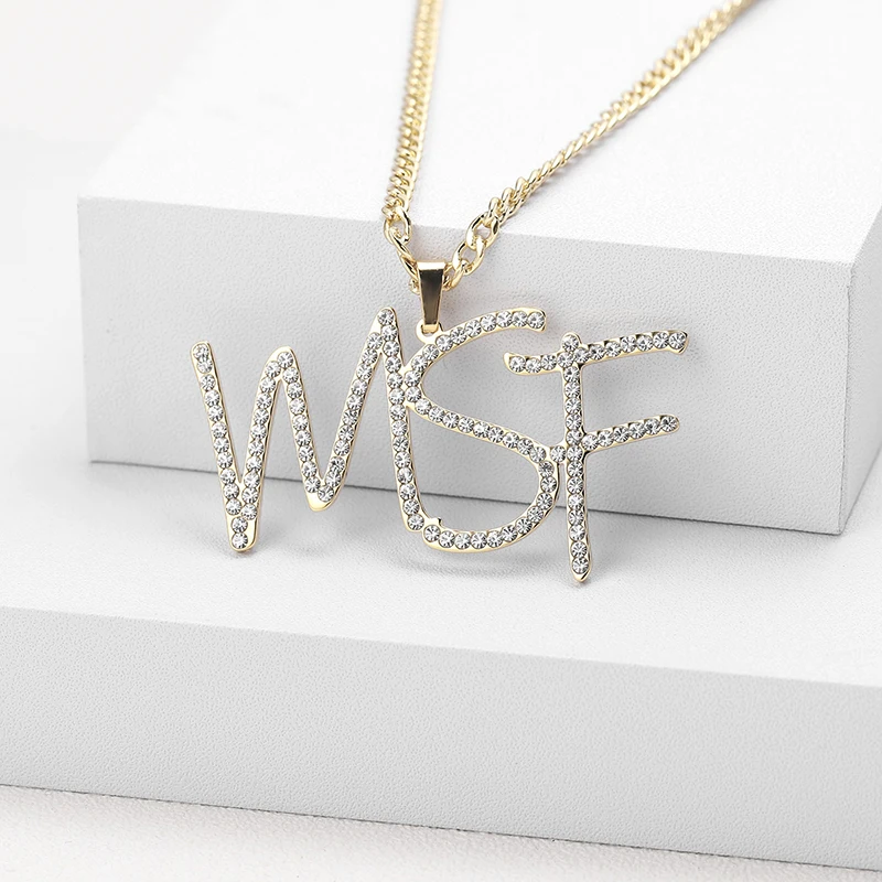 

Custom Name Hip pop Iced Out Zirconia Cursive Writing Initial Letters Pendant Necklace Words Cubic Zirconia Jewelry For Women Me