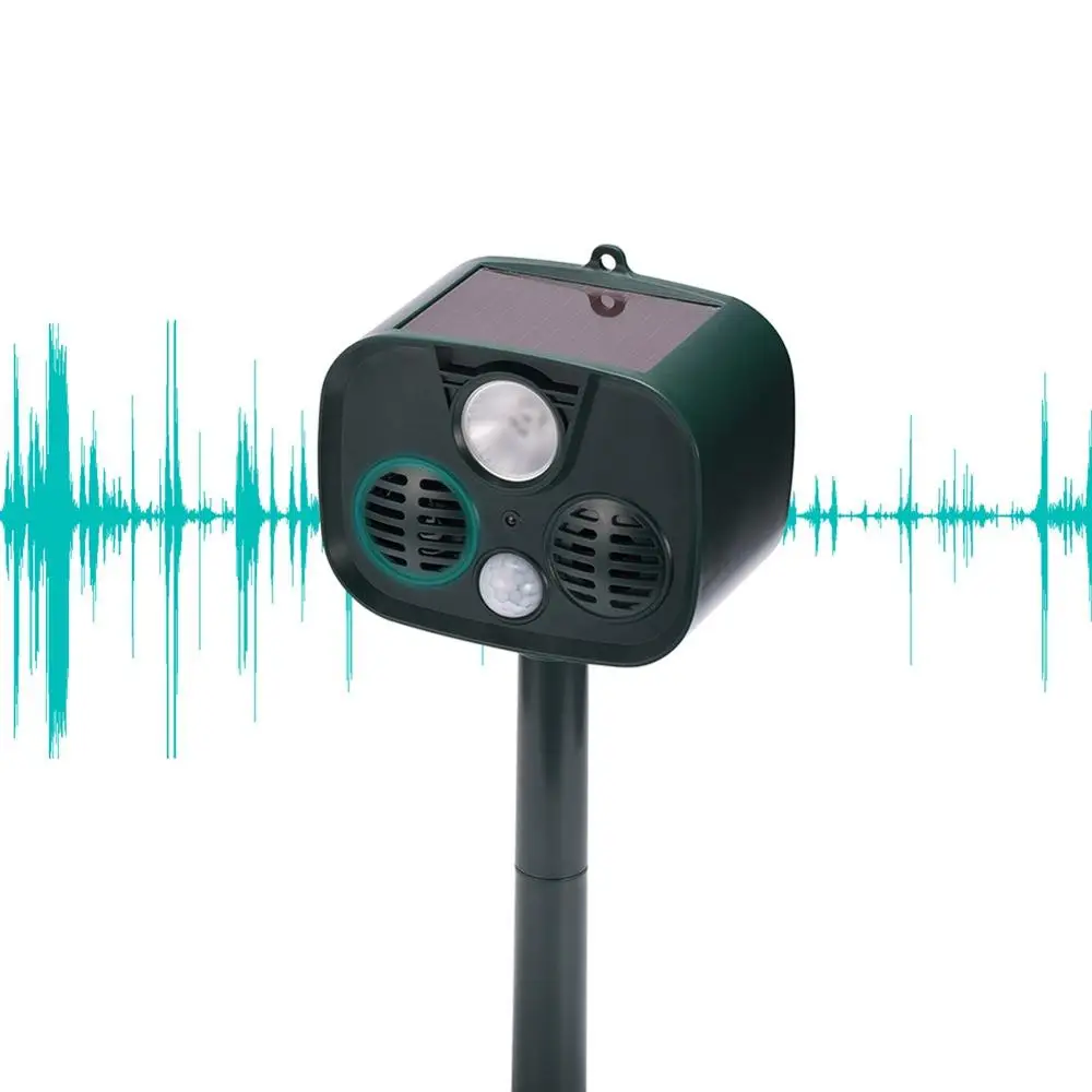 

Solar Powered Animals Repeller Outdoor Camping Ultrasonic Alarm Device With Motion Sensor And LED Flashing Lights