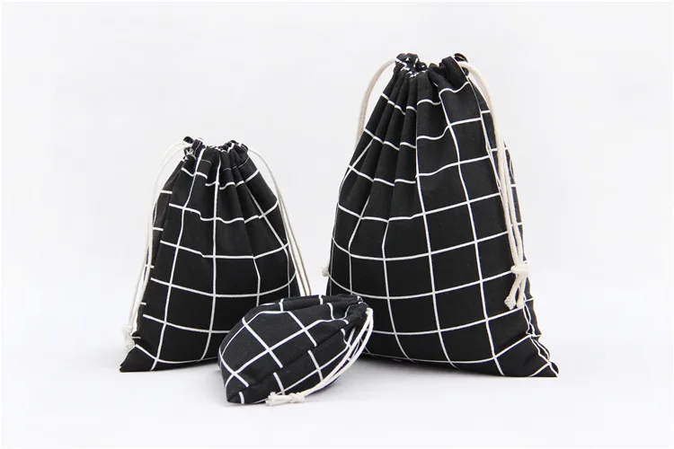 3640178969_1746623904