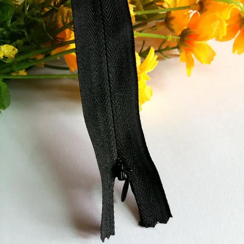 Alipress 28cm black Invisible Zippers 10PCS 3# DIY Nylon Coil Zipper For Sewing Cushion pillow zipper/Back Tailor Tools