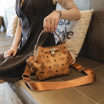 

2020 ladies leather high-volume fashion bucket bag louis bag