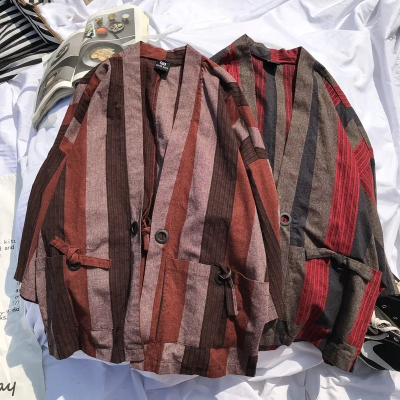 

Chinese Style Cardigan Men Cotton Striped Yukata Haori T-shirt Traditional Japanese Cardigan Kimono Robes Beach Loose Coats XXL