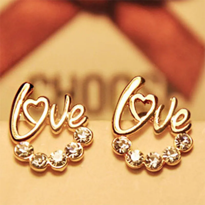 

2019Fashion Love Heart Earrings For Women Zirconia Crystal Stones Stud Earrings Girls Female Jewelry Gift Boucle D'oreille WD453