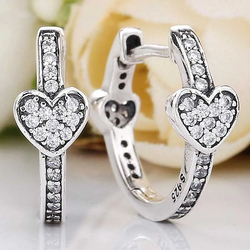 

Original AlluEarring Hearts With Crystal Studs Earring For Women 925 Sterling Silver Earring Wedding Gift Europe Jewelry
