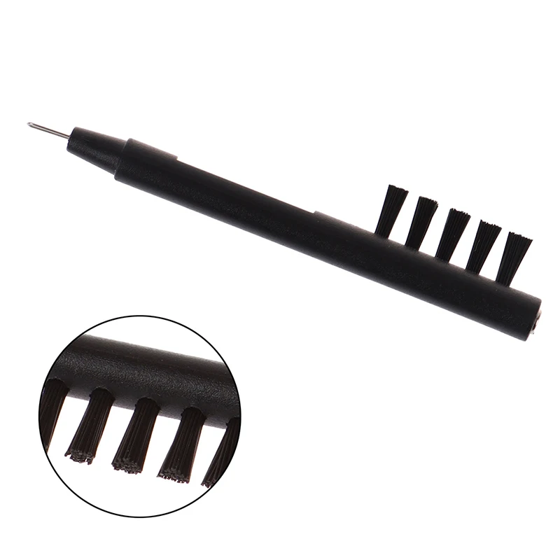 

Black Mini Cleaning Brush For Hearing Aids And Earphones Ear Care Cleaning Rods With Loop And Magnet ABS & Nylon Material