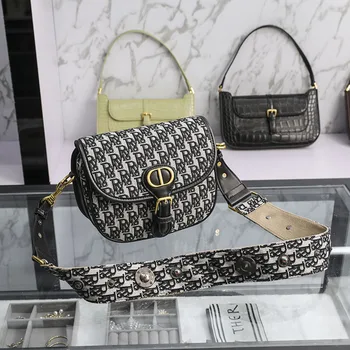 

Fashion Letter Saddle Bags 2020 Simple Messenger Bags for Women Shoulder Portable Large Capacity Handbags Casual Designer Bags