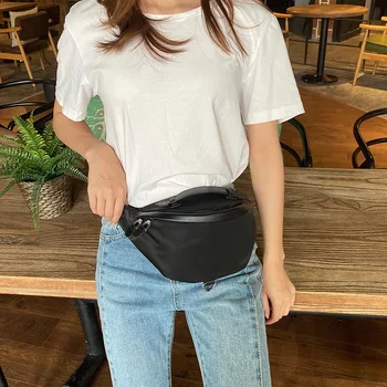 

Brand design Star same chest bag 2020 new simple casual chest bag fashion personality waist bag retro tide ins messenger bag