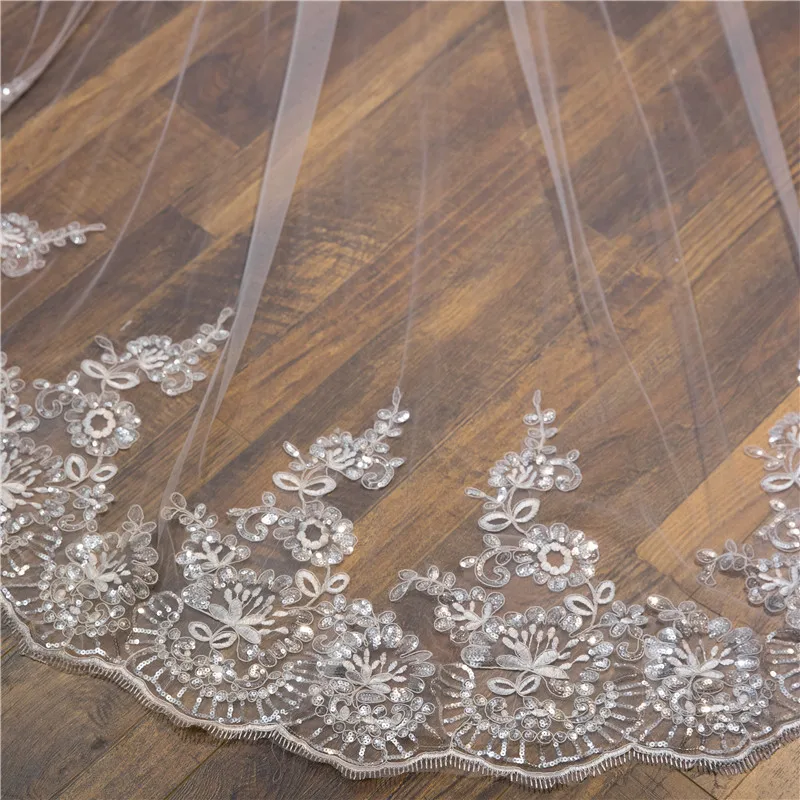 3M*3M length Wedding Veil with Comb Lace Appliques Luxury Bridal Veil Hot Sale