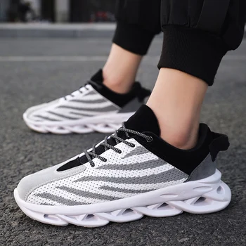 

2020 Casual Man Sneakers Outdoor Comfortable Men's Casual Shoes Light Soft Bottom LuxuryHigh Quality Adult Casual Shoes