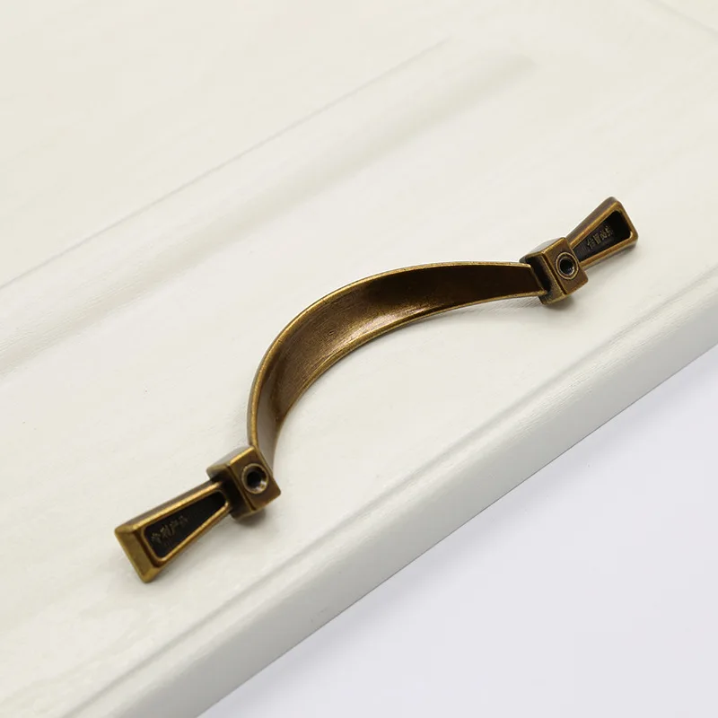 Дверные ручки современный китайский стиль Минималистский из цинкового сплава с выдвижными ящиками Шкаф для одежды шкаф черно-белого цвета с милым рисунком кота ручка фактический