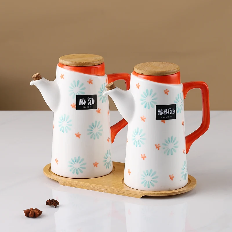 2pcs Ceramic Seasoning Bottle Nordic Style Kitchen Seasoning Jar Set bamboo Lid Salt Shaker Jar Kitchen Accessories