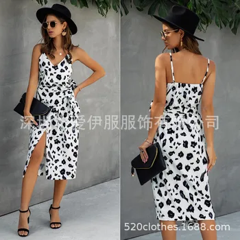 

2020 New Four Summer Retro Elegant Beach V-neck Lace-up the Woman's Dress