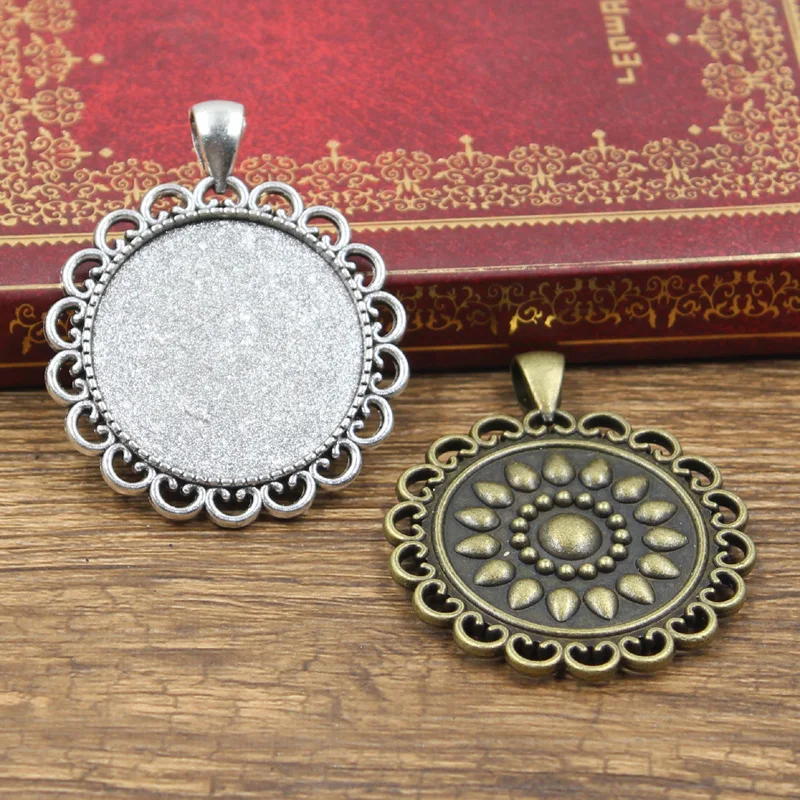 2pcs New Fashion 30mm Inner Size Antique Bronze Silver Color Classic Round Sun Style Cabochon Base Setting Charms Pendant |