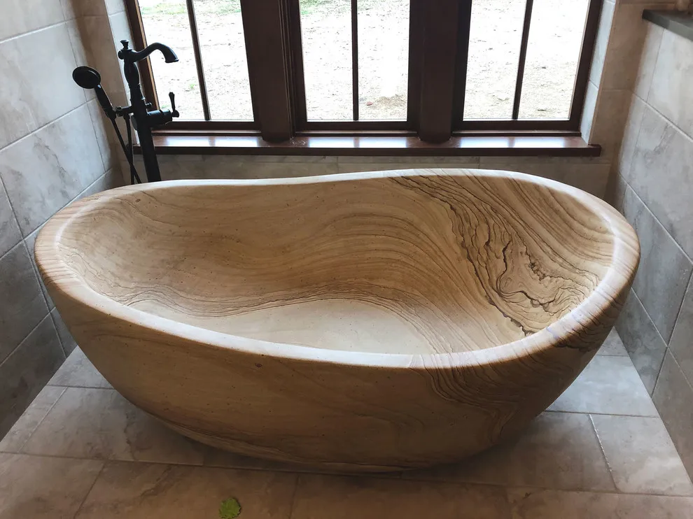 Рисунок 4 - Ванна из твердого камня