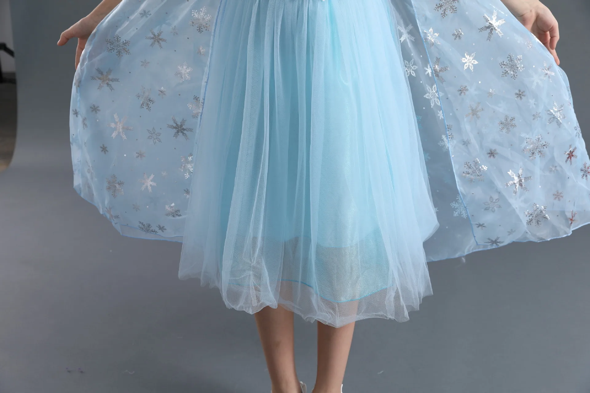 Детские платья для девочек с изображением героев мультфильма «Холодное сердце»; костюм Эльзы; платье принцессы на Хеллоуин, Рождество, вечеринку; элегантная детская одежда на год