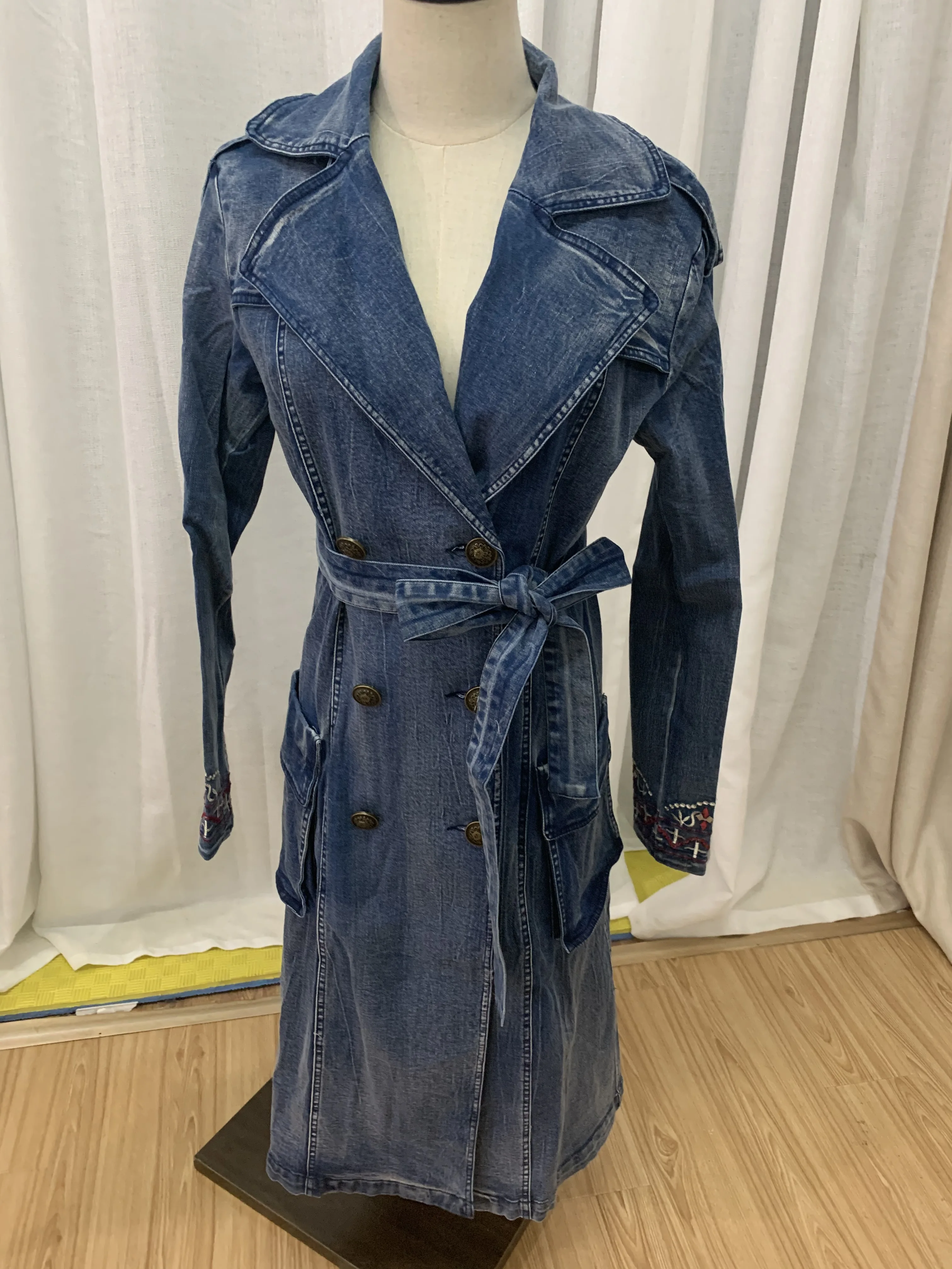 2021 spring vintage embroidered denim 
