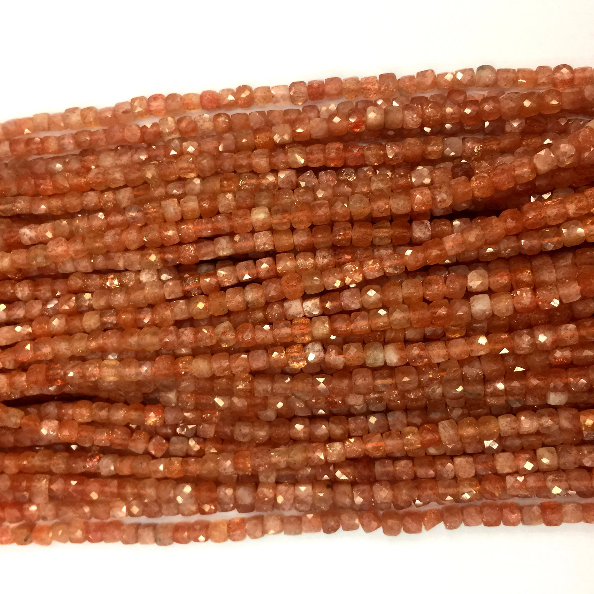 Натуральная оранжевая Золотая олигослаза Sanidine Sunstone ручная огранка граненый квадратный куб маленькие бусы ожерелья или браслеты 06101