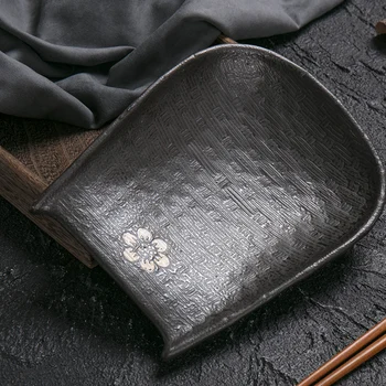 

Retro ceramic irregular dustpan plate black gold side dish plate dessert dessert cake fruit plate home kitchen storage tableware