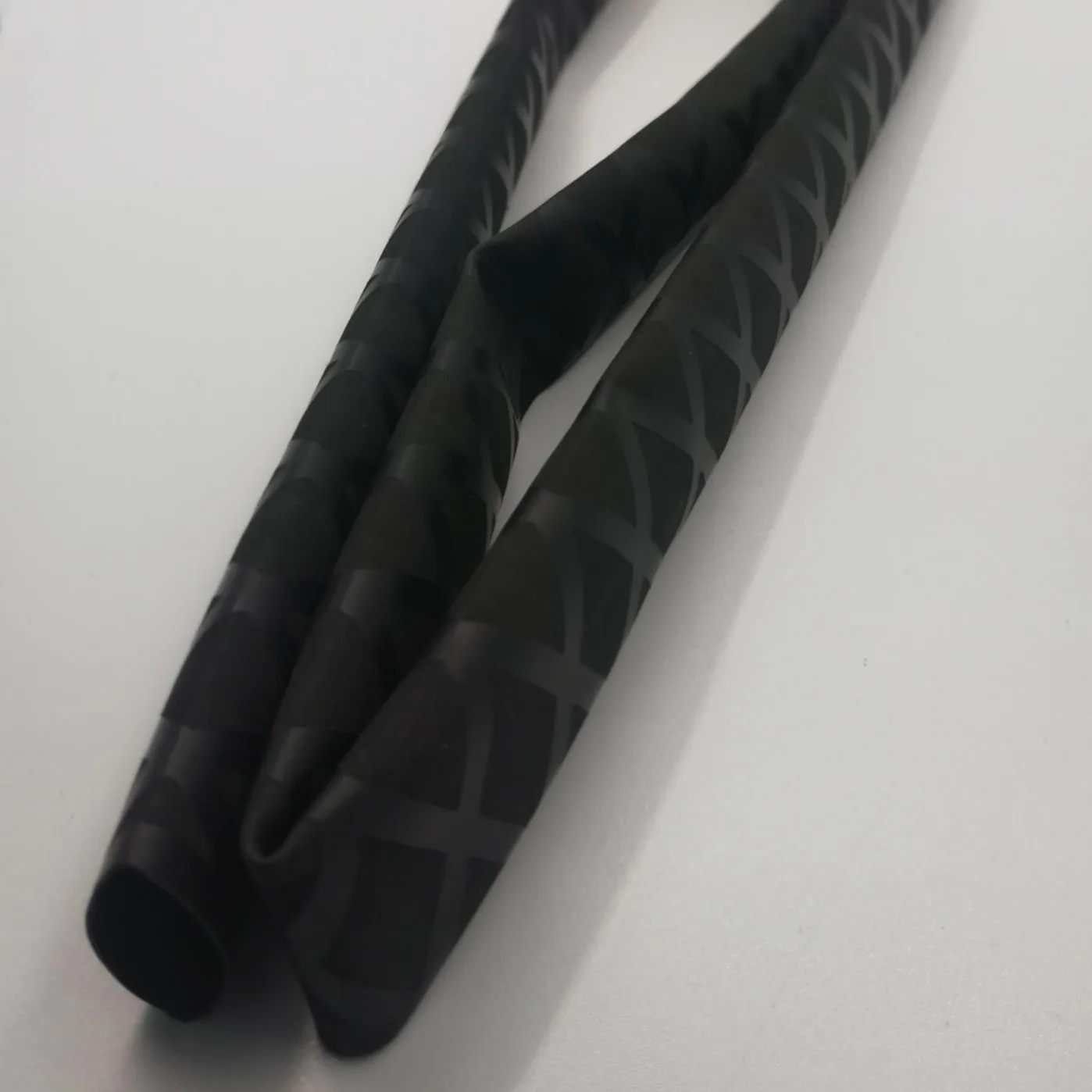 

Fishing Rod Anti-Electric Grip Cover Black And White with Pattern Anti-Electric Fishing Rod Grip Cover Heat Shrink Tube Grip Cov