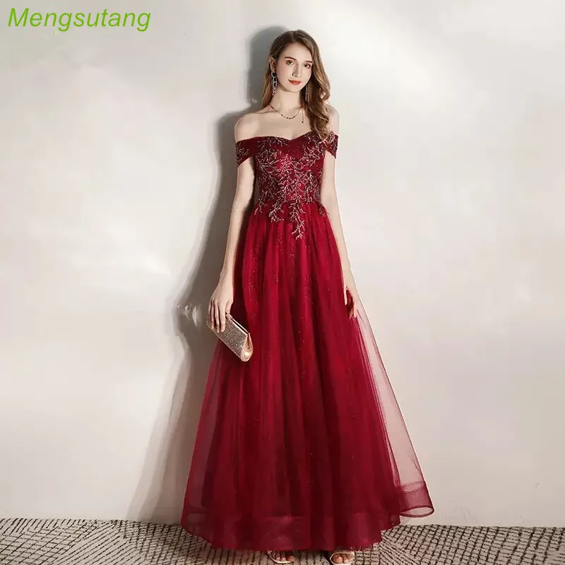 Vestido Longo de Festa Elegante com Decote em Barco e Lantejoulas