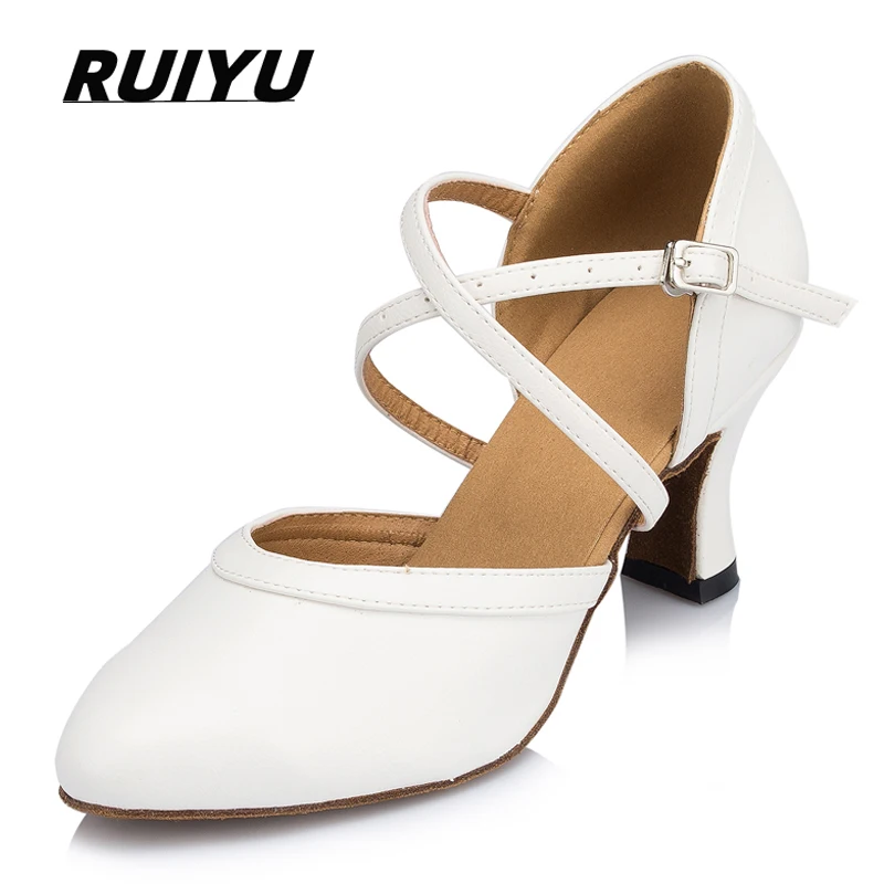 Chaussures de danse latine noires à lanières pour femmes – talons à semelle en daim avec bride à la cheville pour salsa, tango et spectacles de 2026 ? $29.99