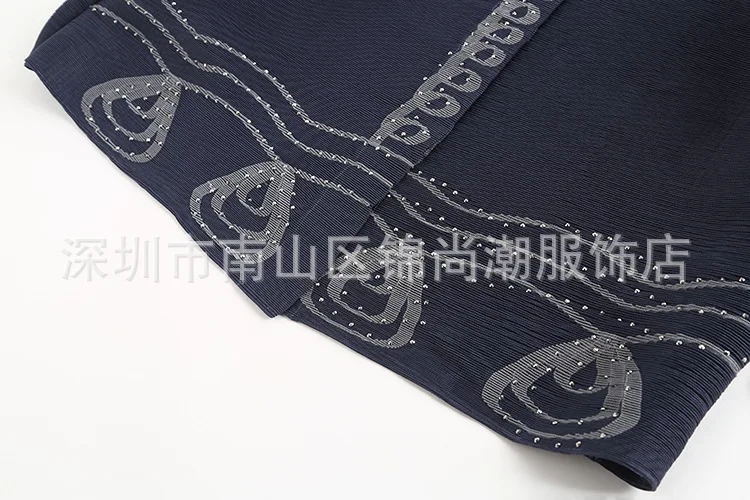 Miyake плиссированный бренд среднего возраста короткая куртка женщины среднего возраста платье вырез лодочкой Половина Рукав Рубашка волна линии алмаз набор один-но