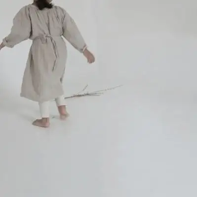 Ins/ платье с сумочкой в японском и южнокорейском стиле для маленьких девочек, простое детское платье для отдыха с длинными рукавами