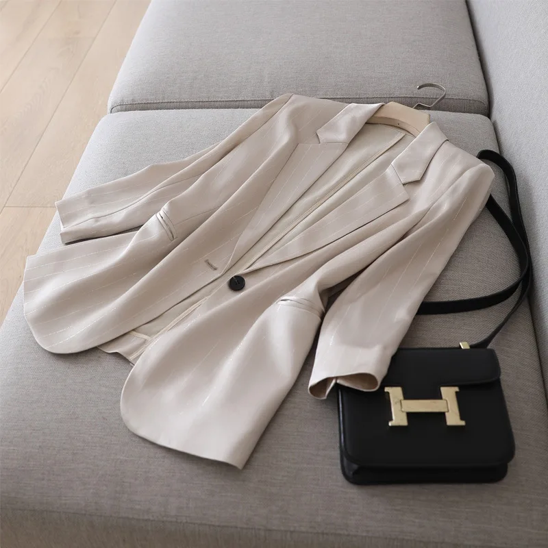 17958126165_2100595525