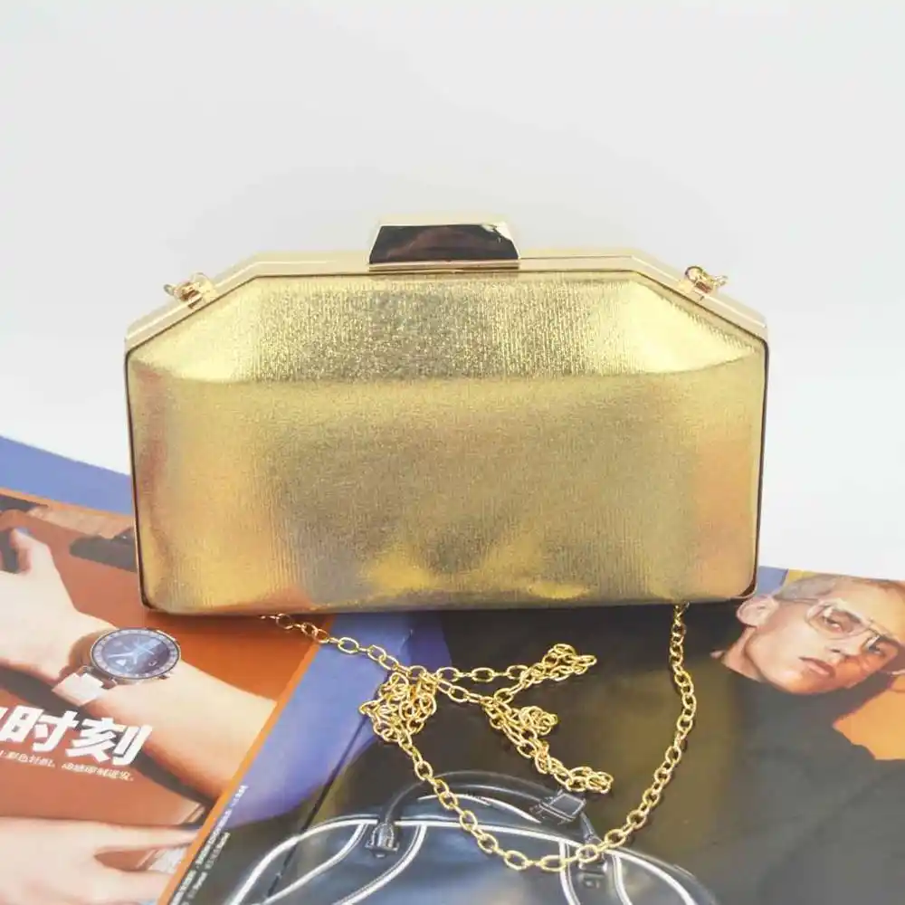 trending clutch bags