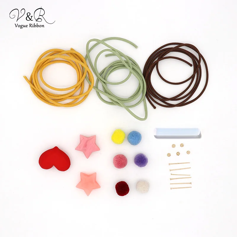

DIY Handmade Jewelry Making Love Heart Star Pom Pom Ball Charms Pendants for Hair Band Components Decoration Fashion Accessories