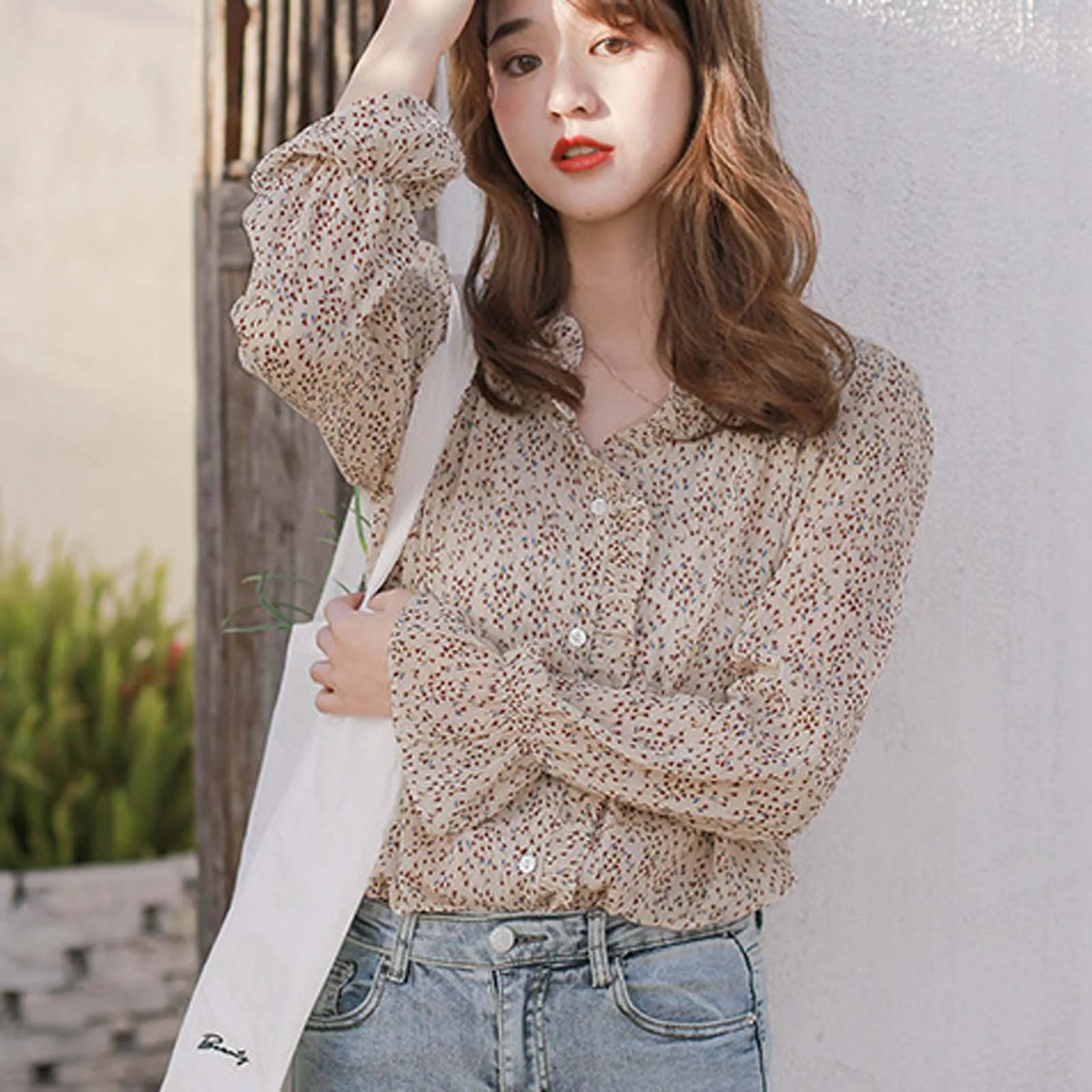 2021 Blouses Spring New Shirts Fashion Women’s Button O-neck Long Sleeve Petal Sleeve Printed Tops Shirts Женское Платье 1