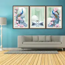 

5D Diamond Embroidery Blue Peacock Full Square Round Drill Flower Scenery Diamond Painting Cross Stitch Rhinestone Handmade Gift