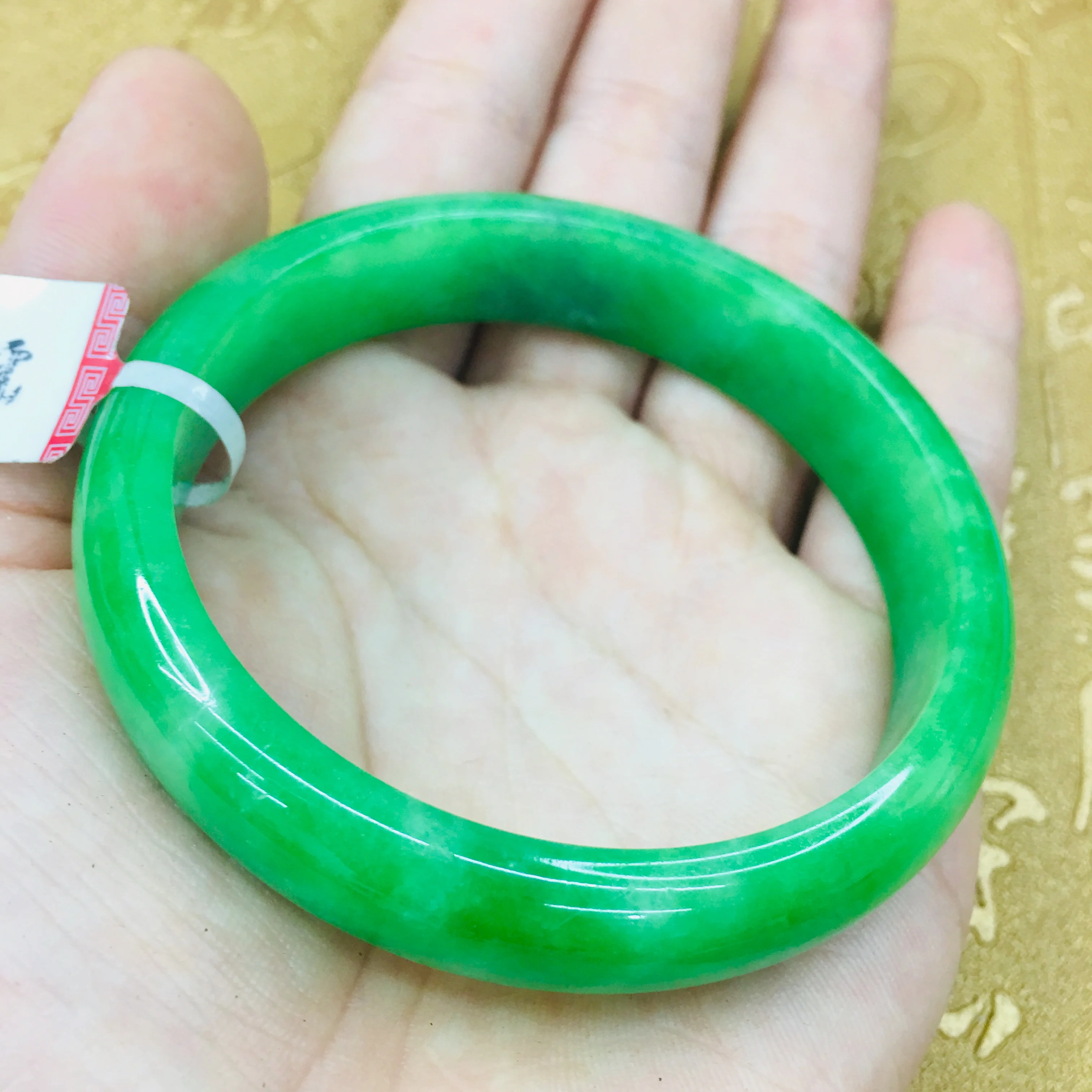 

Natural JADESt Bracelet Beautiful Pure Green A-Class Princess Bracelet Send Girlfriend to Mom