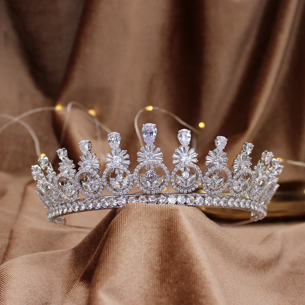 

2020 New Retro Crown Headband Zircon Wedding Hair Accessory Silver Queen Crown Bridal Wedding Tiara For Brides Hair Jewelry