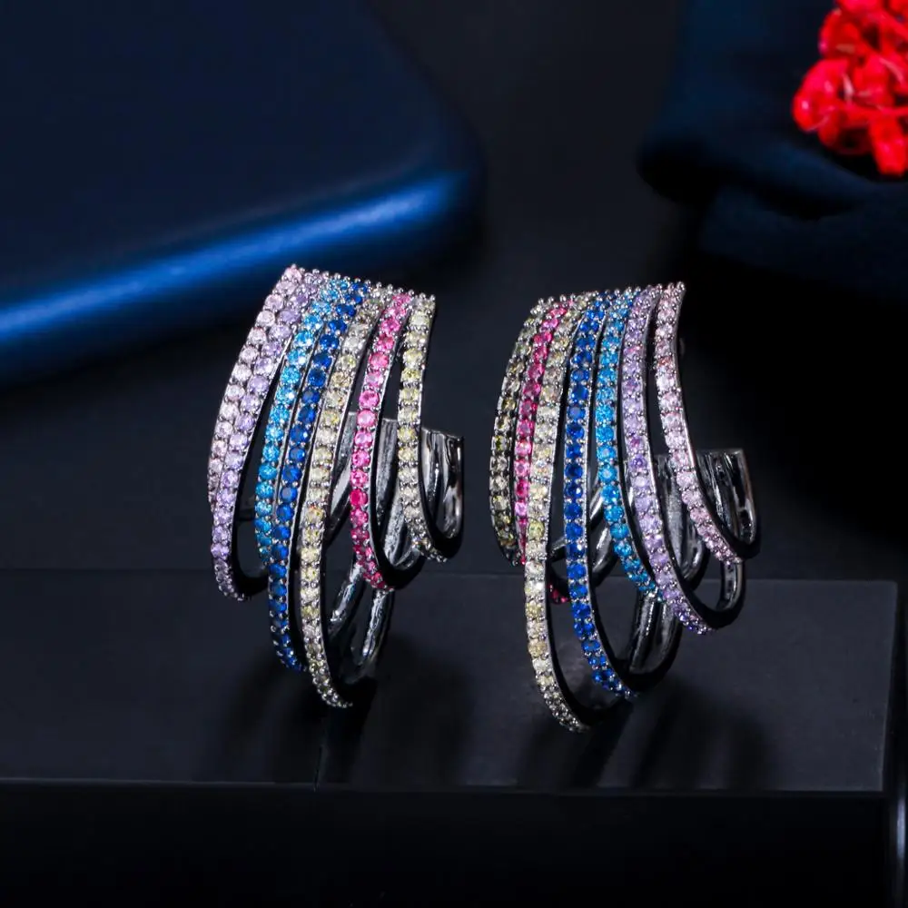 Tre brillanti zirconi cubici Color oro giallo 7 strati cerchi rotondi orecchini a cerchio per le donne gioielli da festa alla moda ER529  36