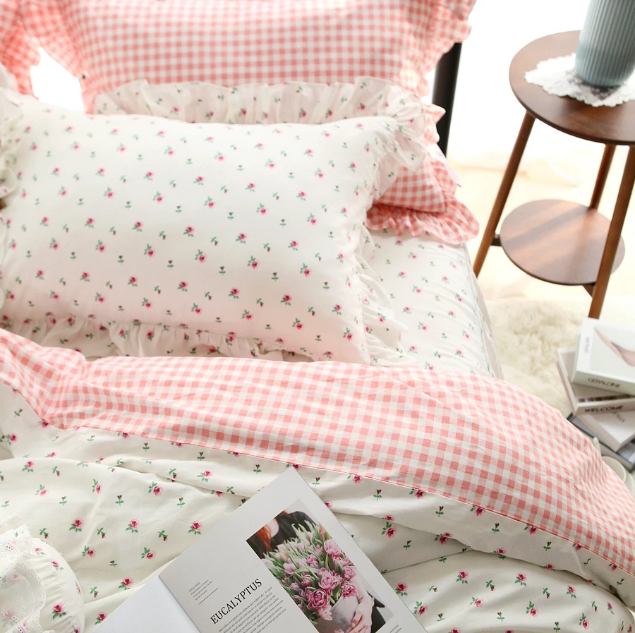 PROD 1005001707736852 European ruffle lace Pastoral cotton bedding set
flower duvet cover elegant bedspread pillowcase princess bed clothes
HM-12B