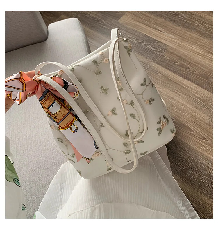 

2019 on New Style INS Super Fire Elegant Simple Fashion Korean-style Versatile Crossbody Bag Hand Bucket Bag
