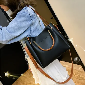 

2020 new women's handbag fashion simple and versatile European and American style foreign trade slung female handbag handbag
